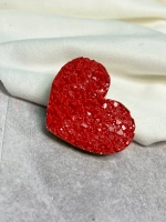 Брошь сердце из эпоксидной смолы