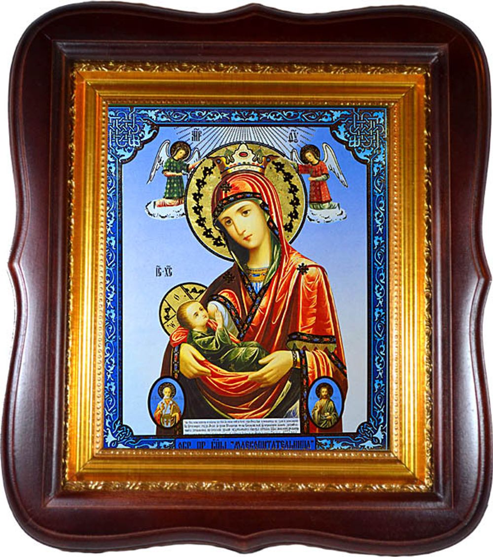 Млекопитательница. Икона Божьей Матери в киоте.