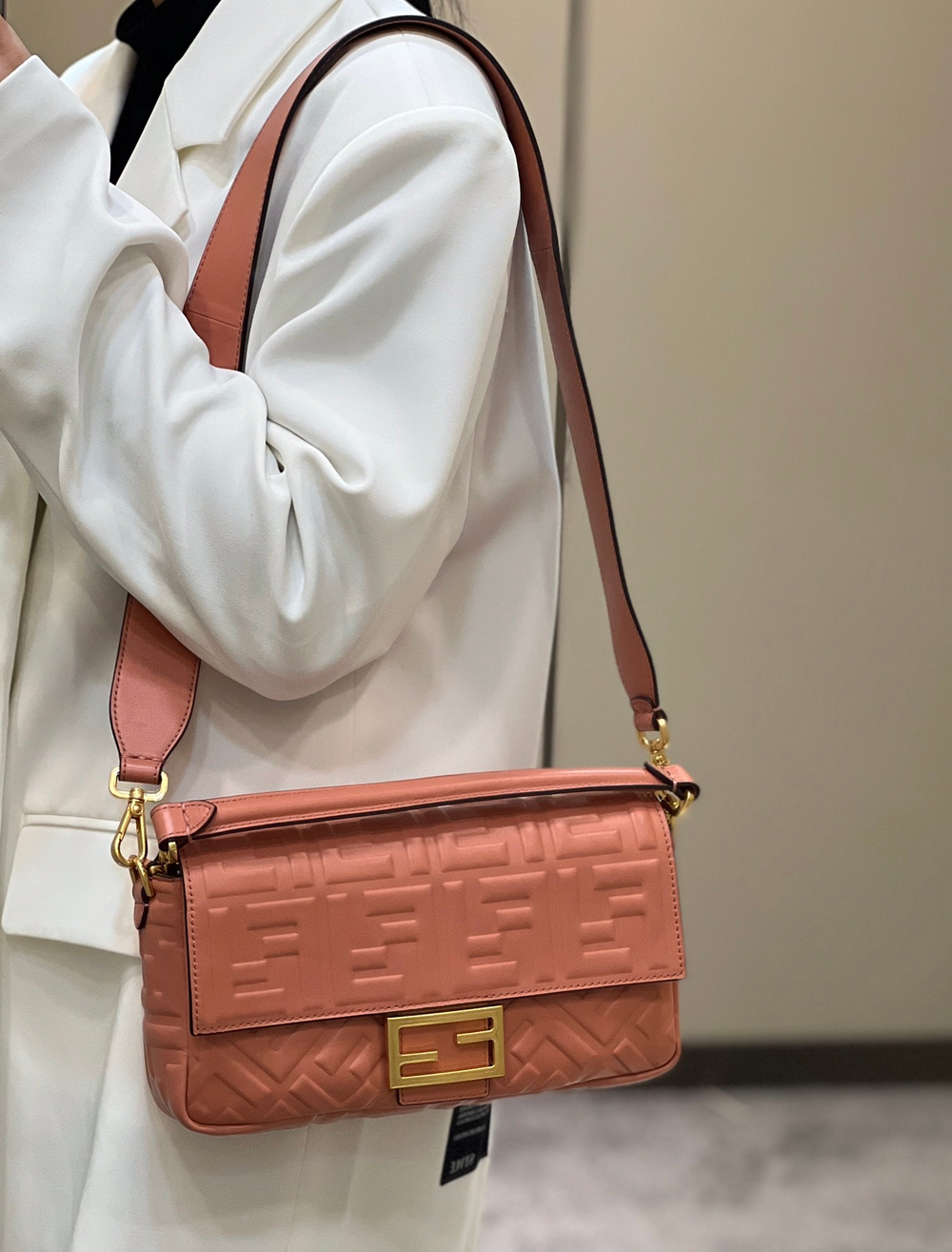 Fendi Baguette 27 cm