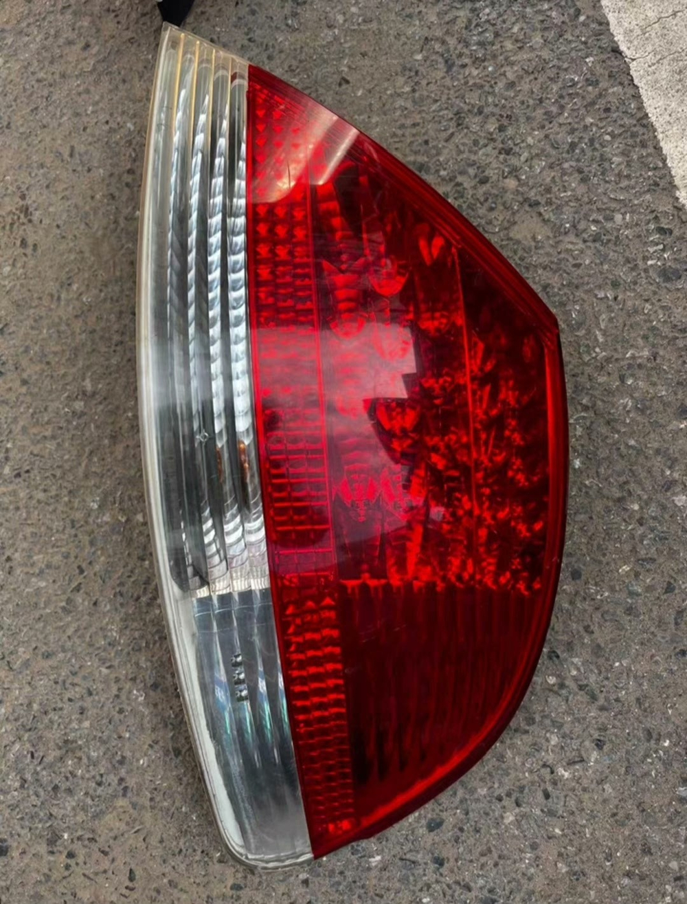 Фонарь задний внешний левый/правый BMW E66 LED