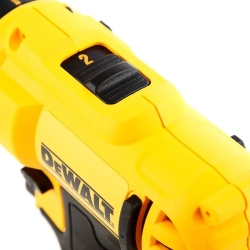 DeWalt DCD710D2 дрель-шуруповер (2 x 2 Ач, ЗУ)