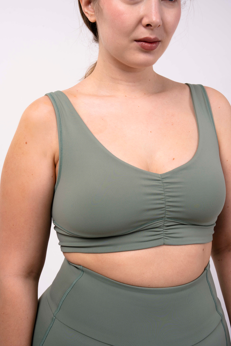 Спортивный топ №22 для небольшой и средней груди