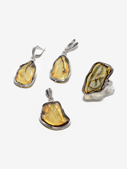 Уникальные серебряные серьги с цельным пейзажным янтарем, серебро 925 пробы