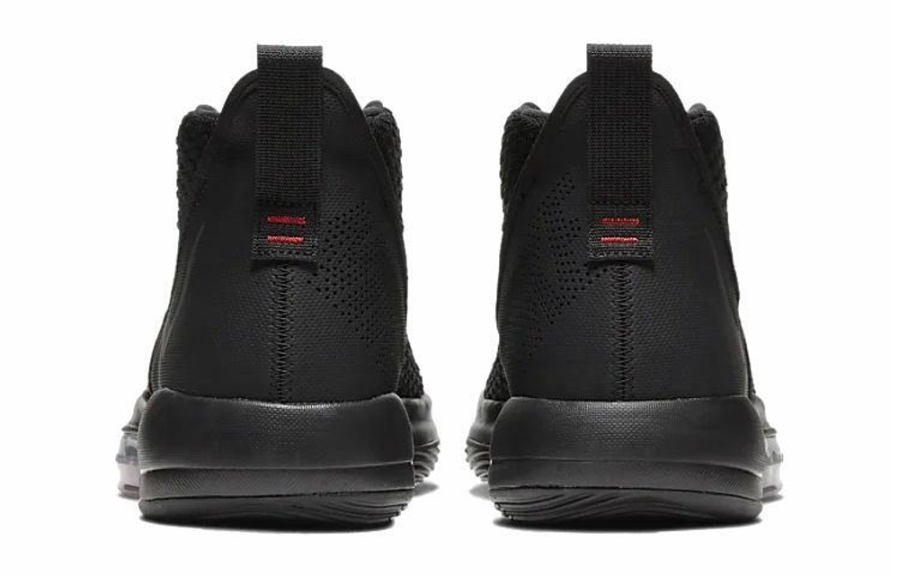 Кроссовки Nike Zoom Rize 1