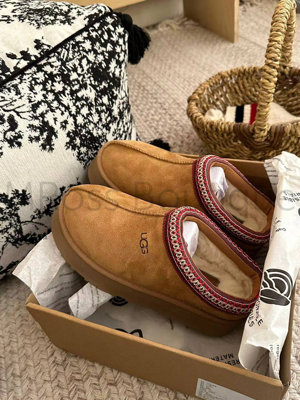 Женские угги Ugg замшевые коричневого цвета