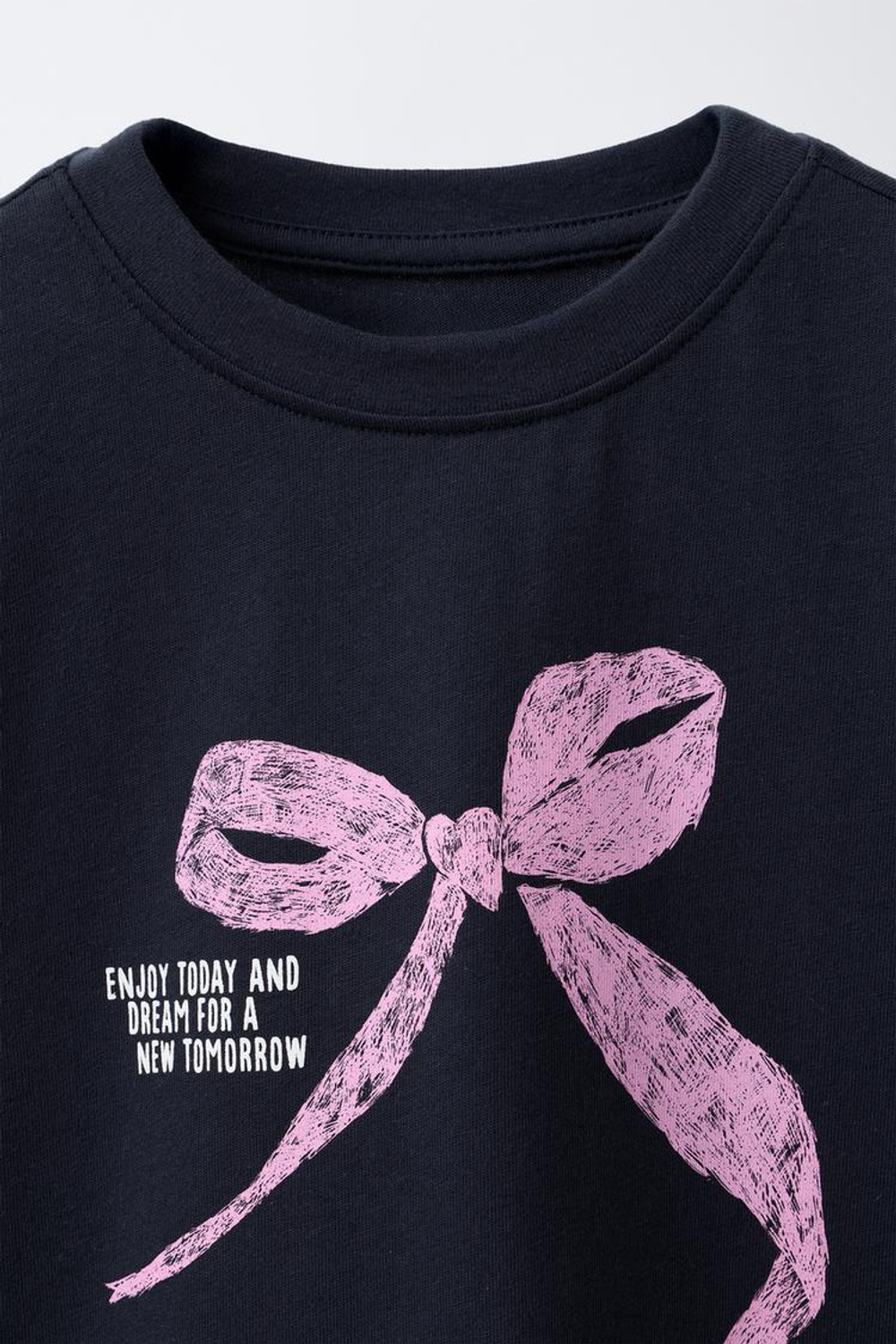 ZARA ФУТБОЛКА С ПРИНТОМ «БАНТ», ЧЕРНЫЙ