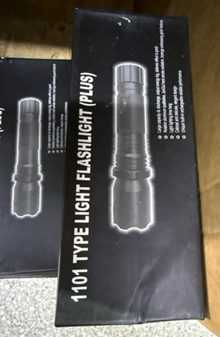 Фонарик отпугиватель собак  1101