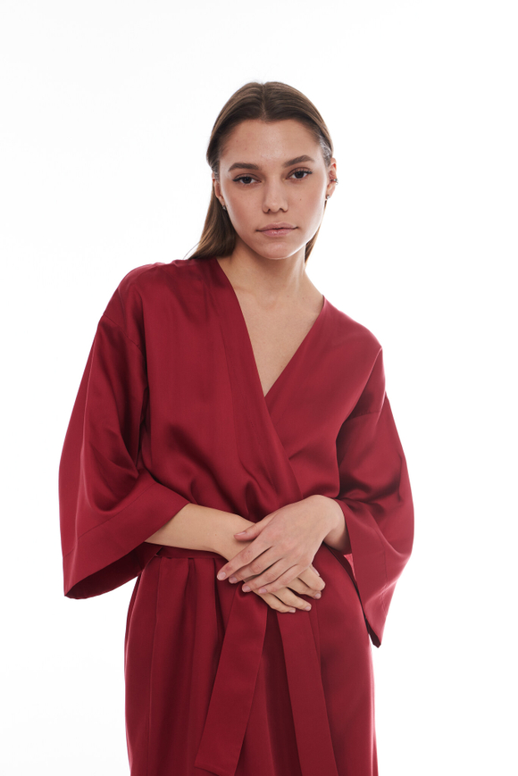 Халат из тенселя алый