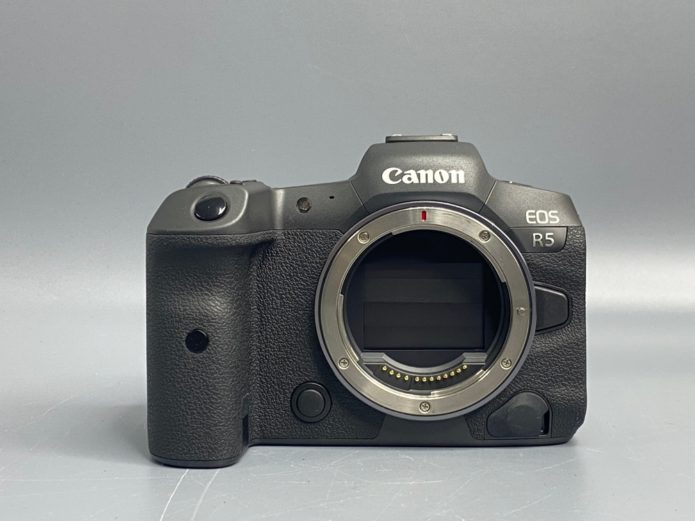 Canon EOS R5 8500 кадров