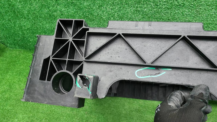 Телевизор Hongqi HS5 (2019-н.в.)