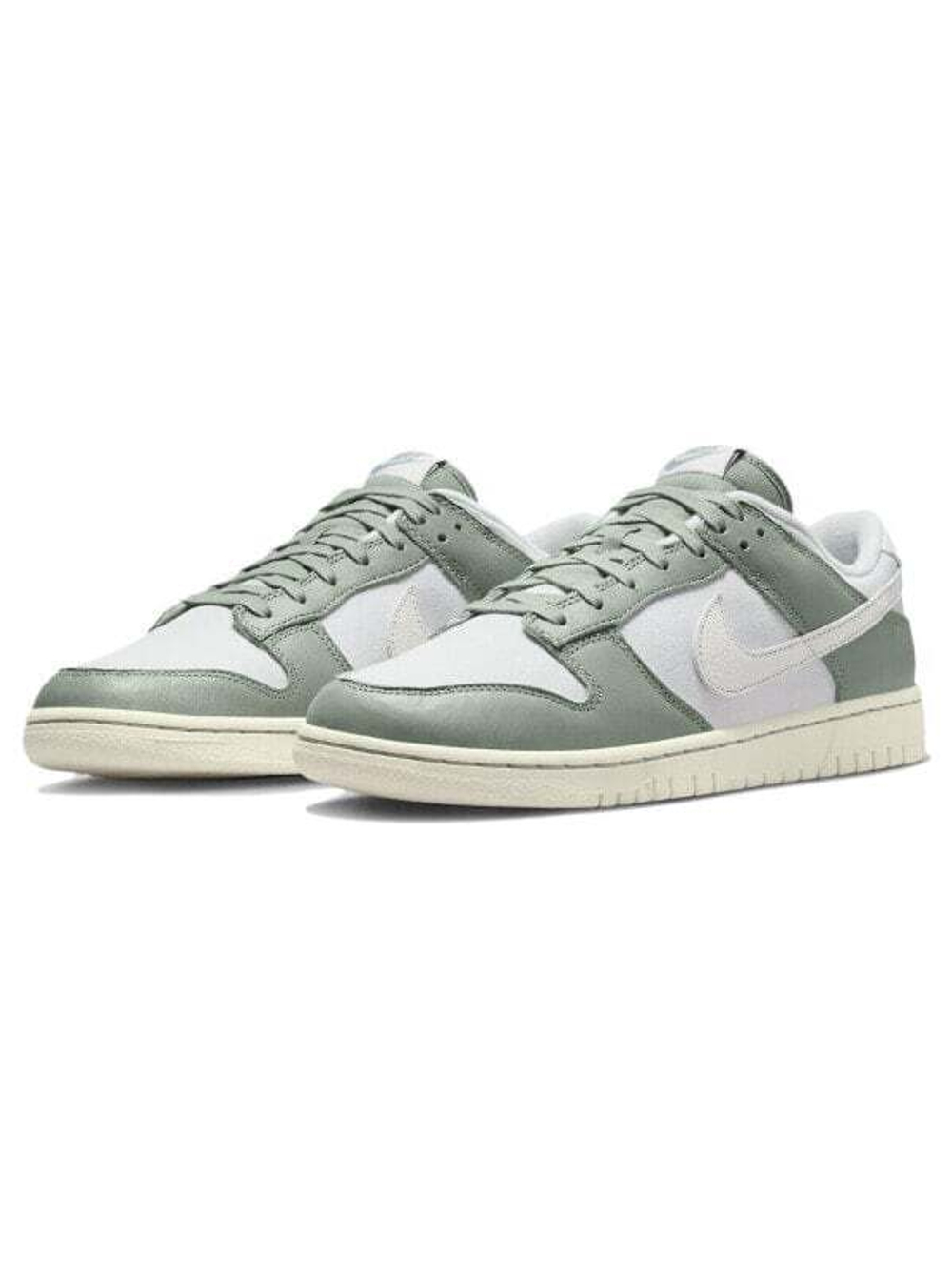 Nike Dunk Low Retro PRM "Mica Green"