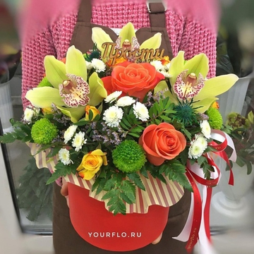 Композиция с зелеными орхидеями