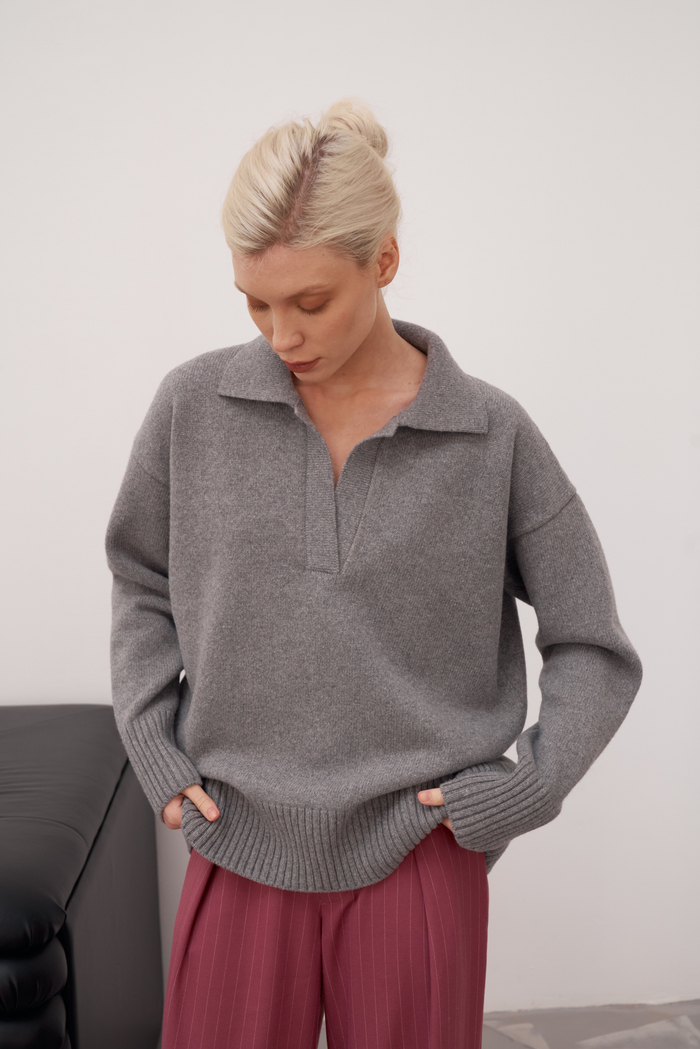 Свитер с воротом поло