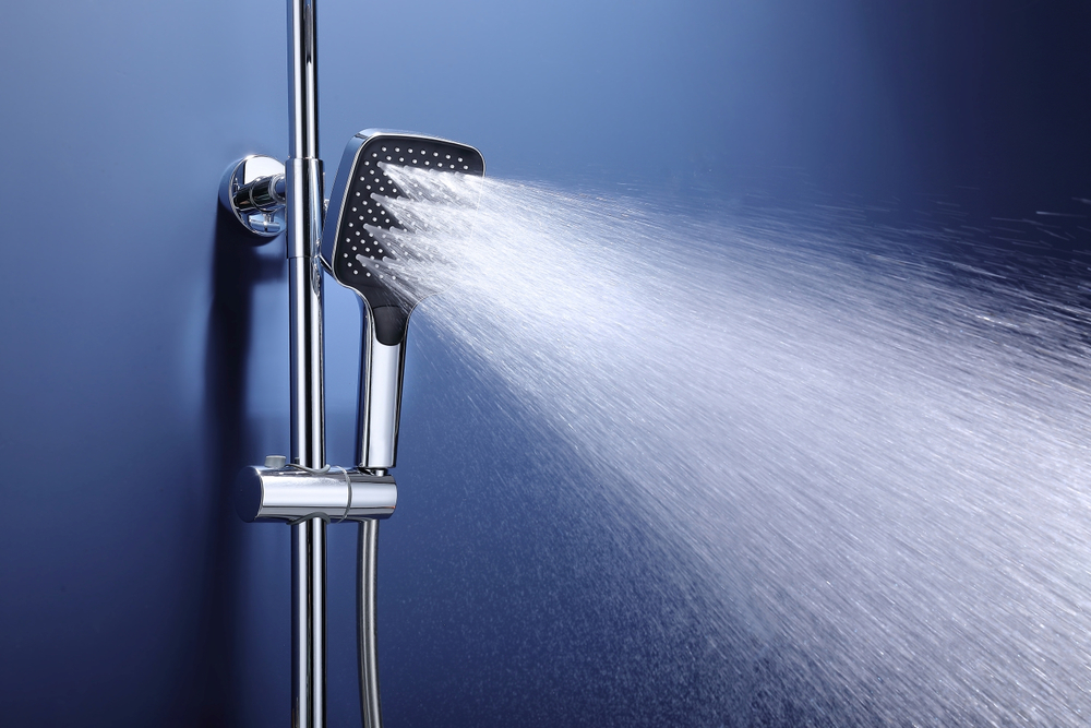 Душевая стойка Vincea Core VSFS-4CO1CH с изливом, хром