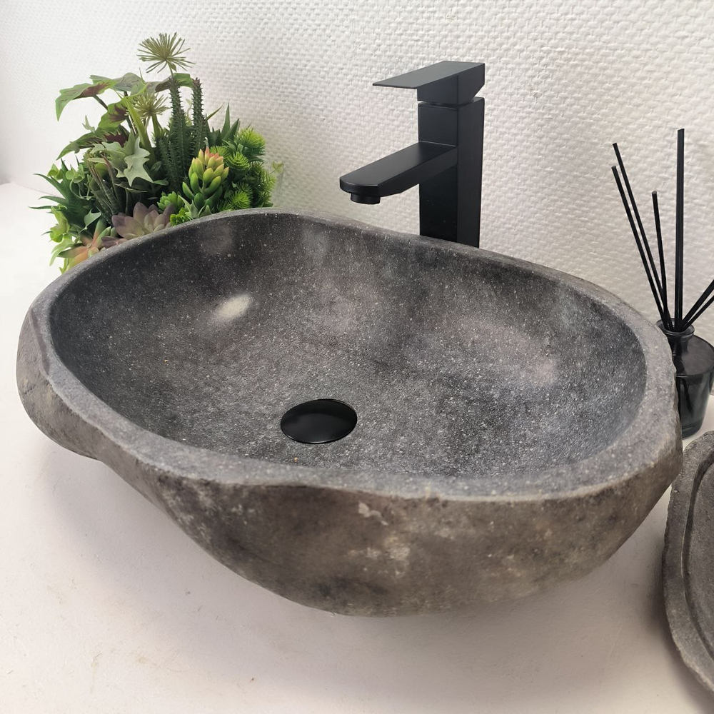 Раковина из речного камня RS63665 (55*36*15) 0122