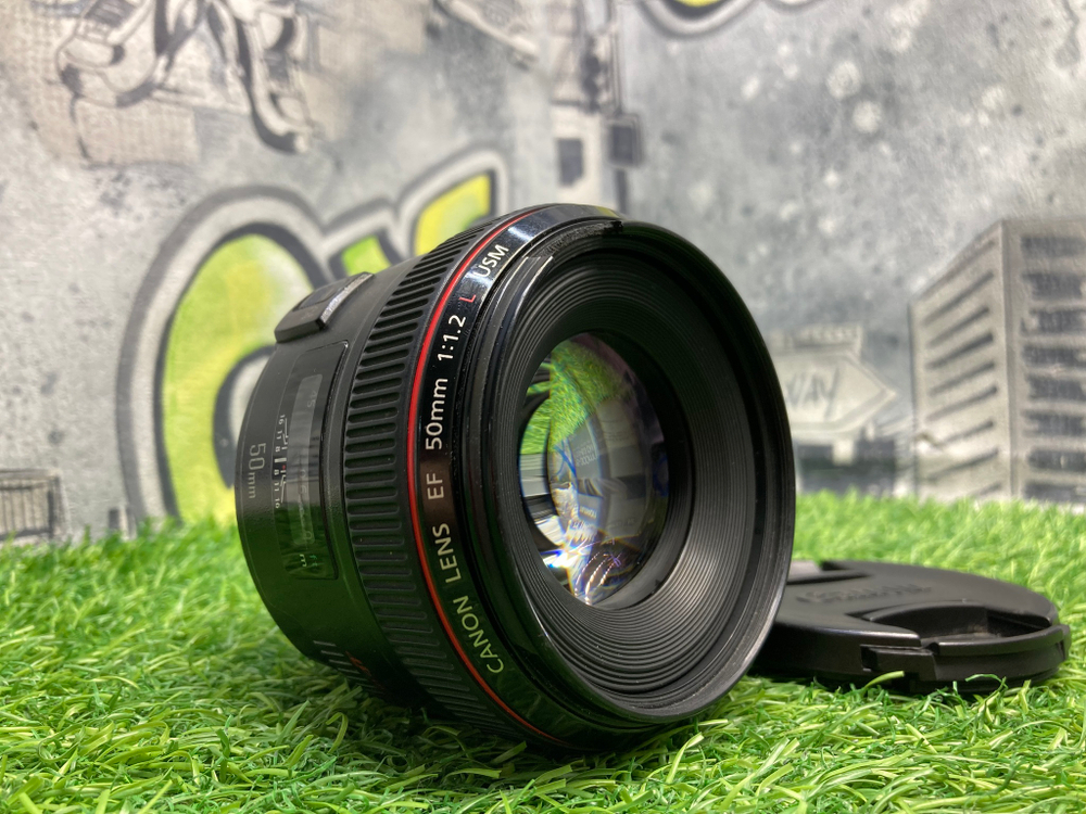 Canon EF 50mm 1.2L USM