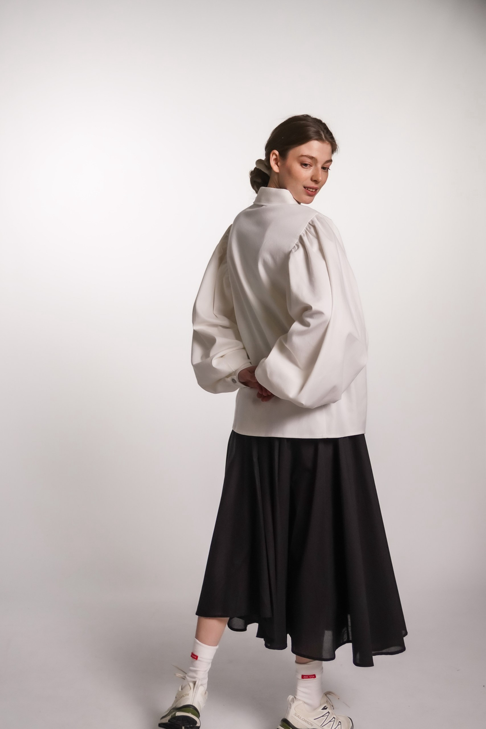 Юбка асимметричная однослойная из черного батиста