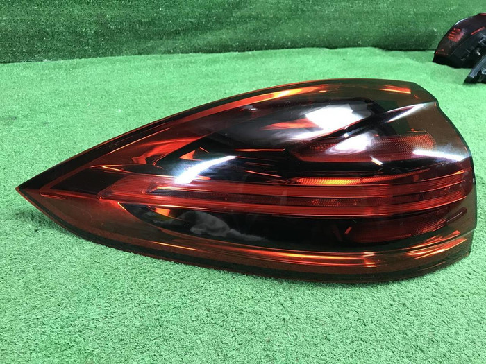 Фонарь левый внешний Porsche Cayenne 2 958 (14-18)