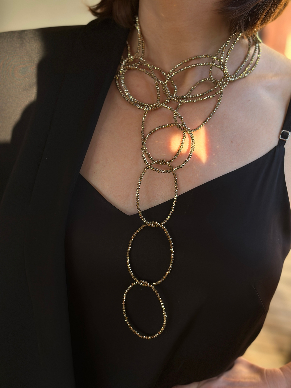 Лариат "круги" из венецианского бисера в стилистике Br.Cucinelli, оттенок пирит