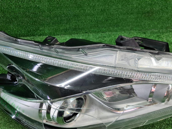 Битая Фара правая Nissan Murano Z52 (2014-2022) LED