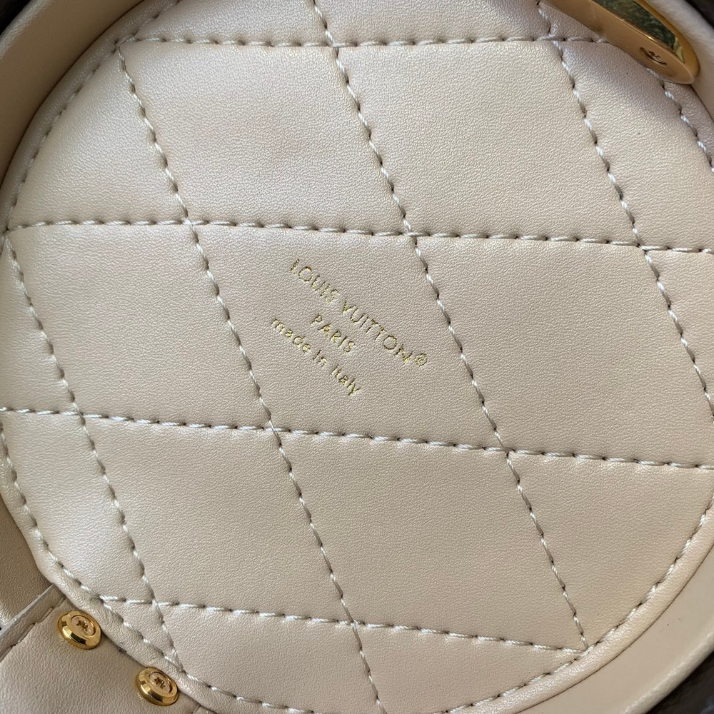 Louis Vuitton Scott