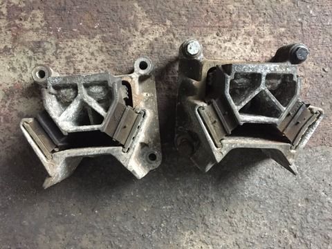 Подушка двигателя задняя МАН ТГЛ ТГМ D0836 81962100598 б/у