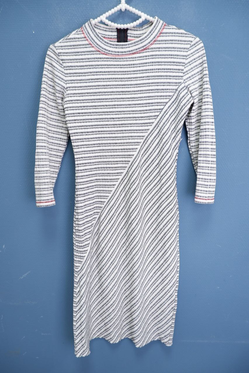 Платье оригинальное 40 размер