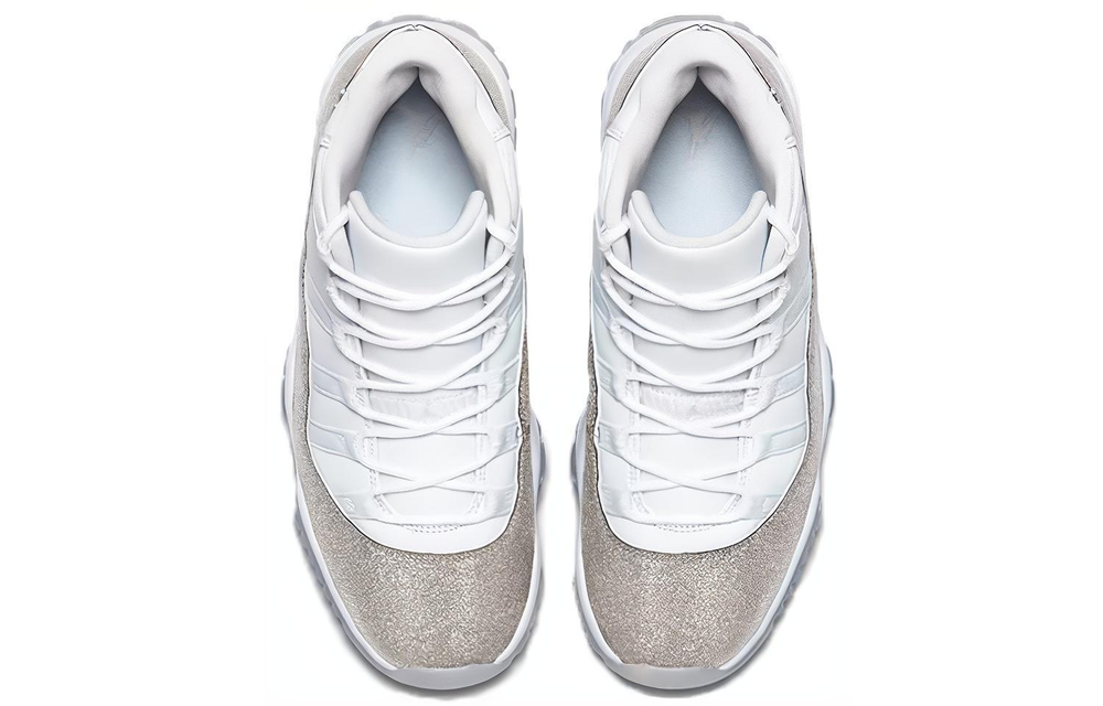 Кроссовки Jordan Air Jordan 11 Metallic Silver (Женская размерная сетка)