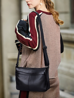 женская сумка на плечо из натуральной кожи