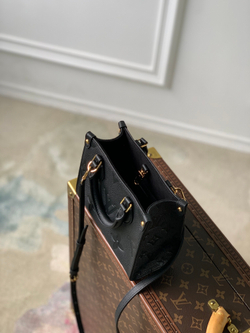 Louis Vuitton Onthego BB