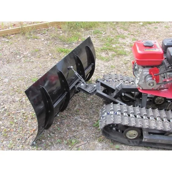Отвал для мотоблока на гусеничной приставке
