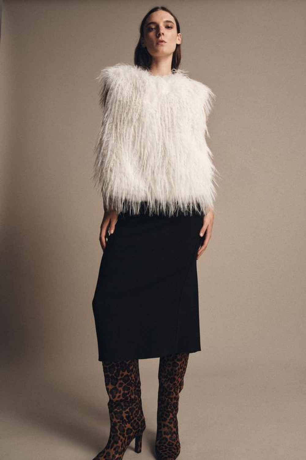 ZARA ЮБКА-КАРАНДАШ С РАЗРЕЗОМ — ZW COLLECTION, ЧЕРНЫЙ