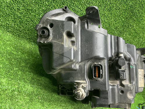 Фара левая Lada Vesta (2022-н.в.) LED