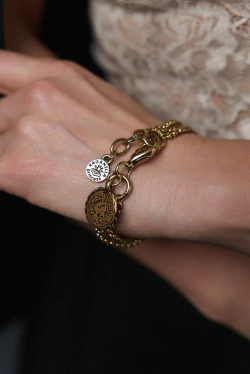 Браслет монета этника на многослойной цепочке ролло, оттенок золото антик