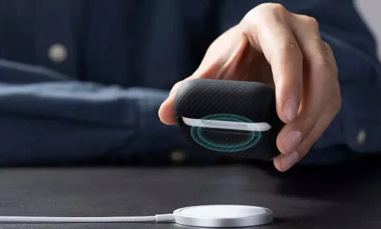 Описание Чехол PITAKA MagEZ Case для AirPods Pro 2 черно-серый кевлар