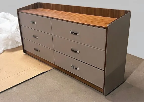 Комод 4219, 180х89 см, шпон эвкалипта, серая экокожа