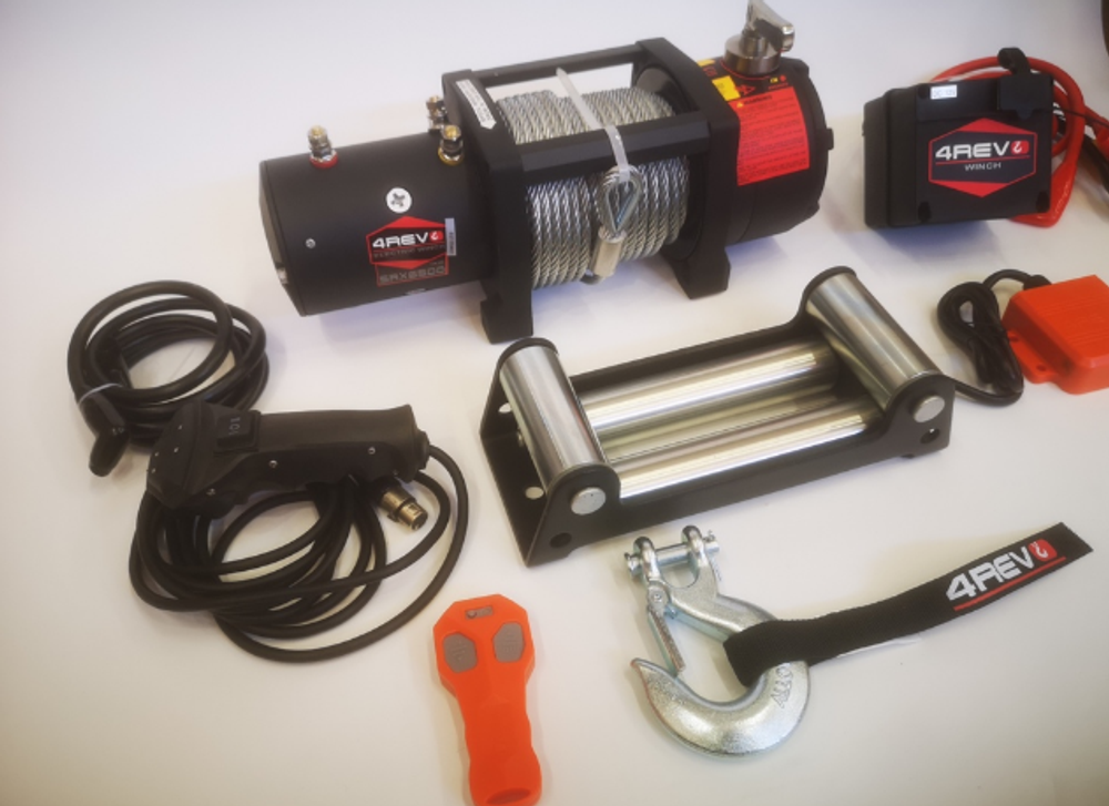 Лебедка автомобильная 4Revo SRX 6500 12V со стальным тросом