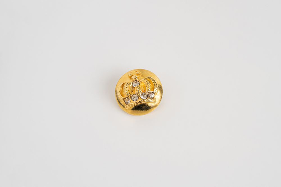 Винтажная металлическая пуговица с изображением короны