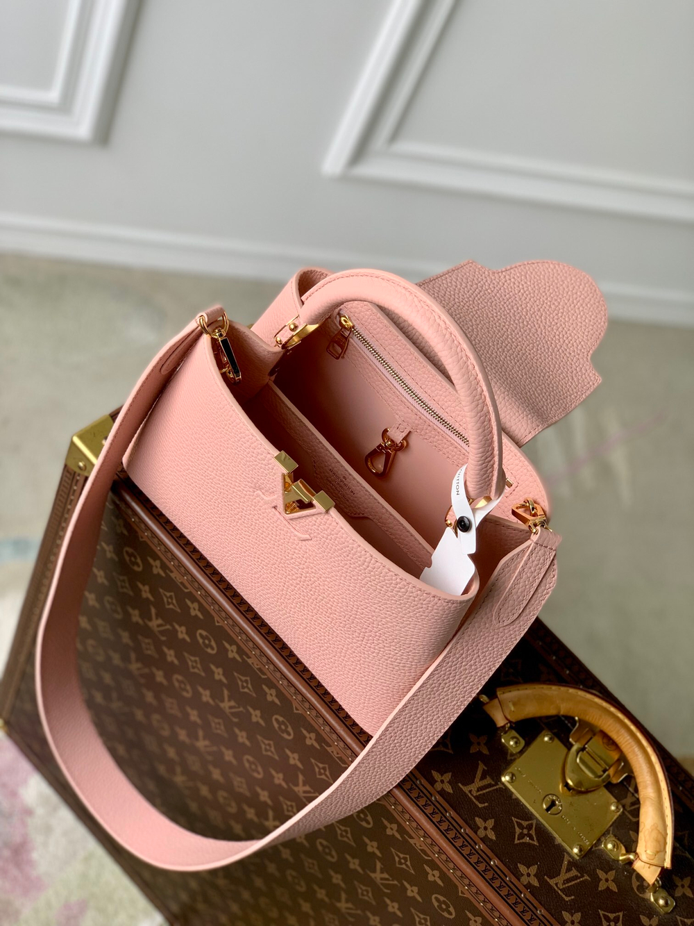 Louis Vuitton Capucines BB