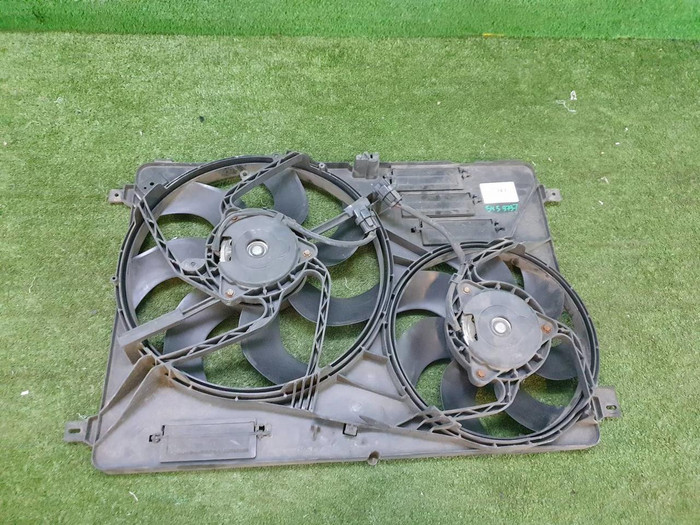 Диффузор с вентиляторами Land-Rover Freelander 2 (2006-2014) 2.2