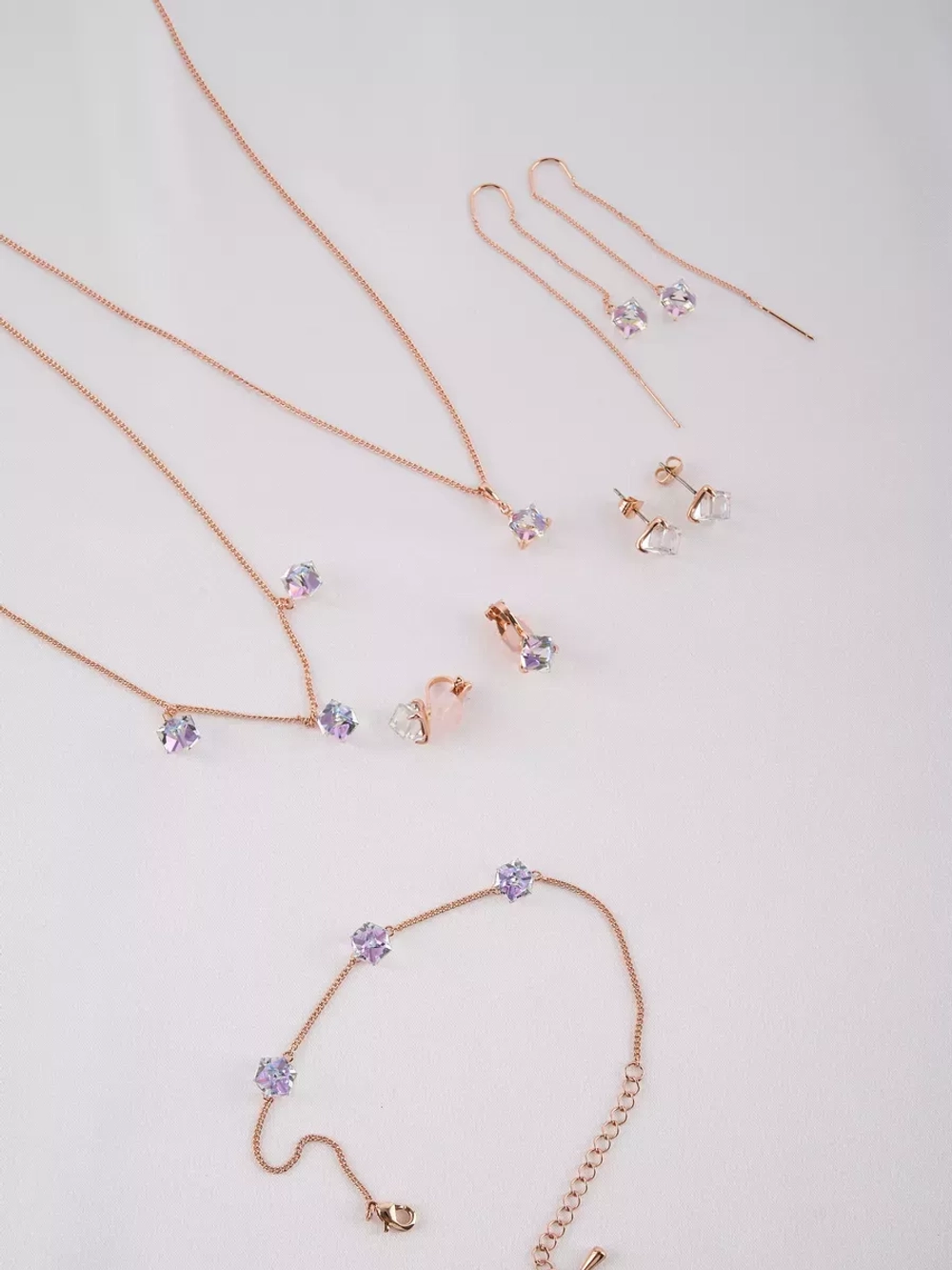 Серьги-гвоздики Миражи с сиреневыми кубиками Swarovski
