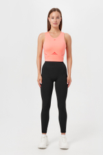 Топ с контрастным принтом