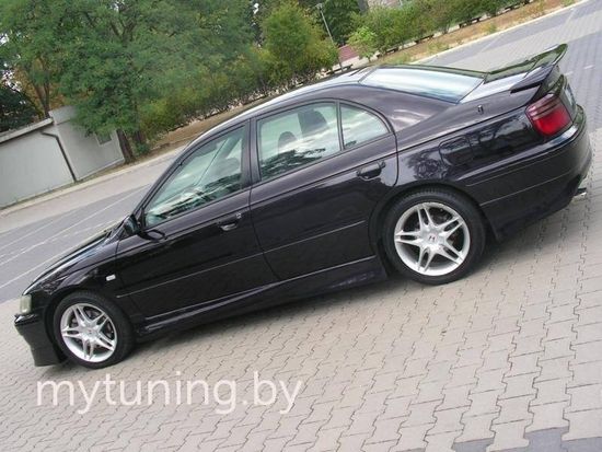 Накладки на пороги для Honda Accord VI