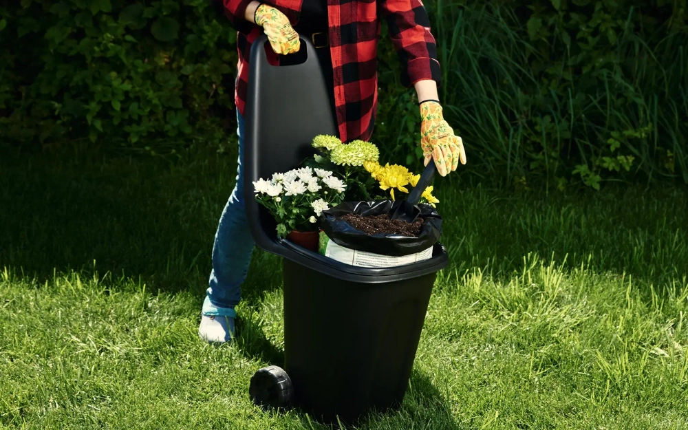 Тележка садовая хозяйственная пластиковая 38 л 57*39*95 см черный