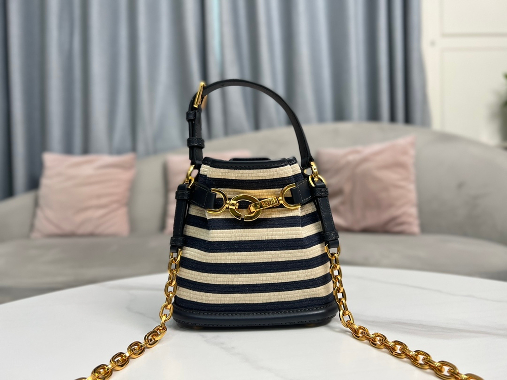 Christian Dior Small C'est Dior Bag 17 cm