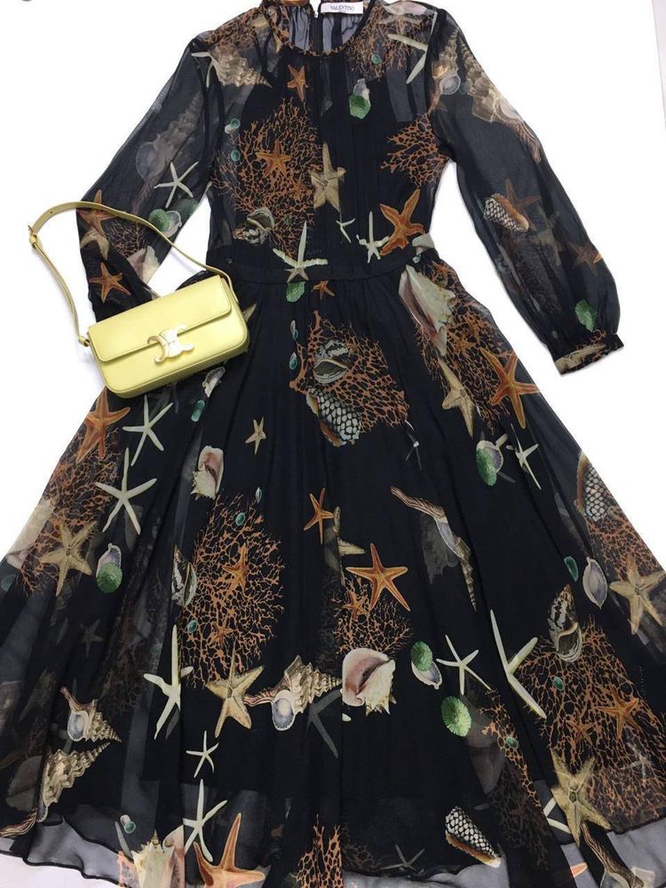 Футболка Valentino