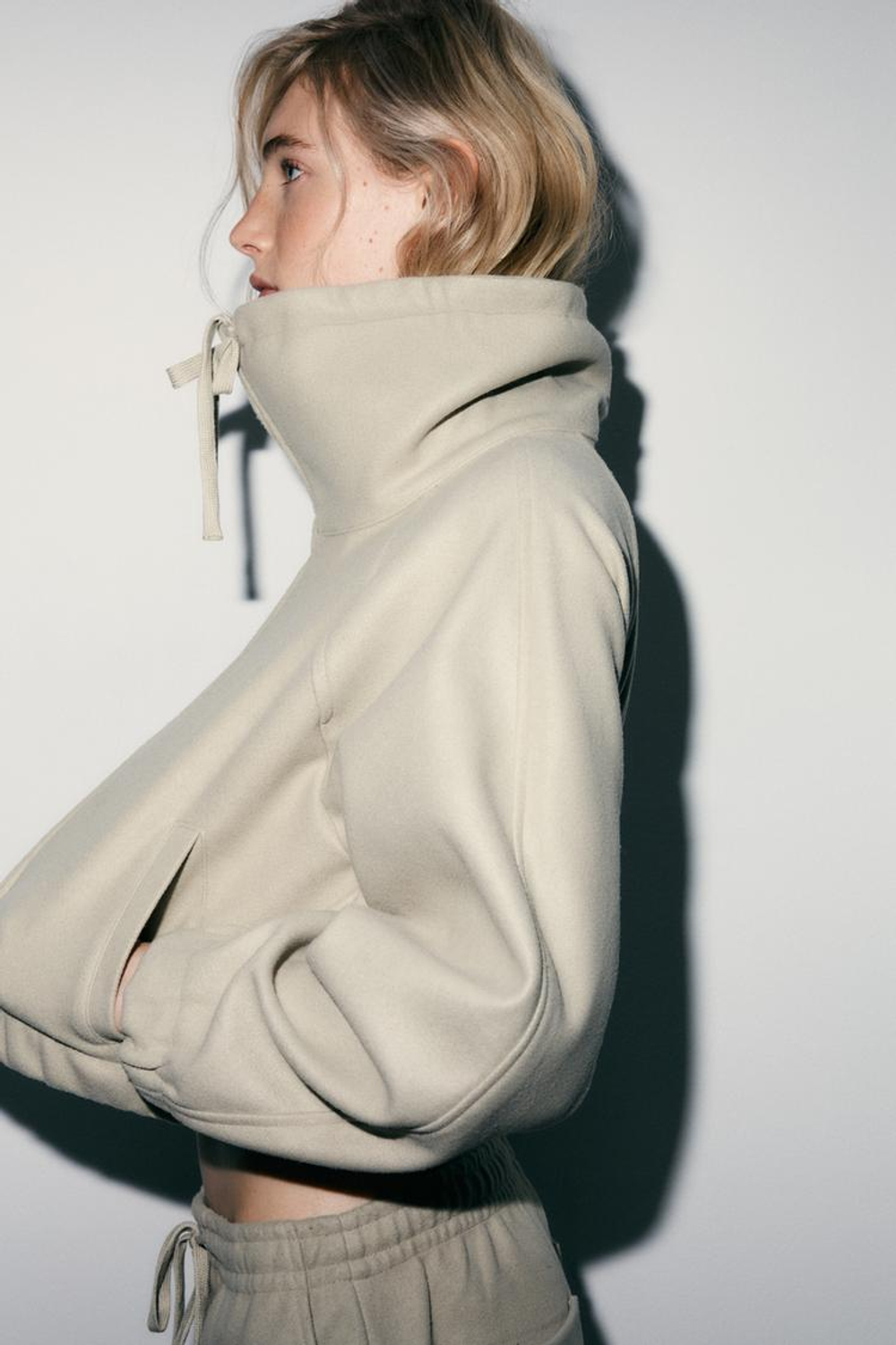 ZARA МЯГКАЯ ТОЛСТОВКА, ЗЕЛЕНЫЙ/СЕРЫЙ