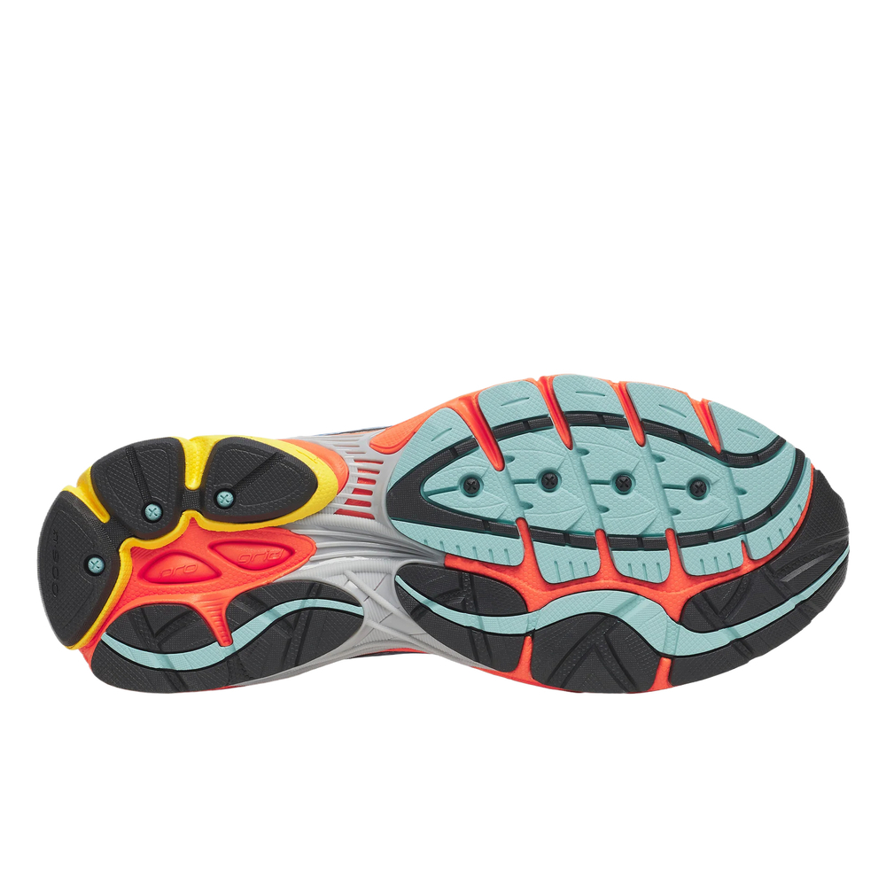 Saucony Training Shoes Unisex Low top Orange