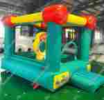 Детский надувной батут "Мини-замок" с горкой 2,8*2,1*1,7 м