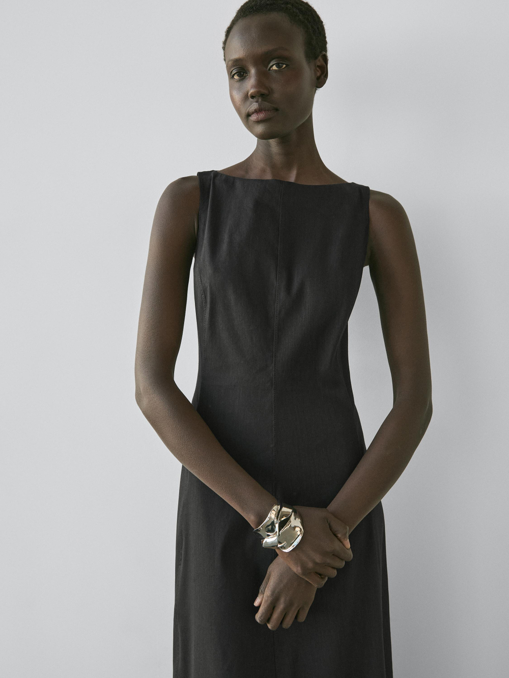 Massimo Dutti Длинное платье из струящейся смесовой льняной ткани, черный